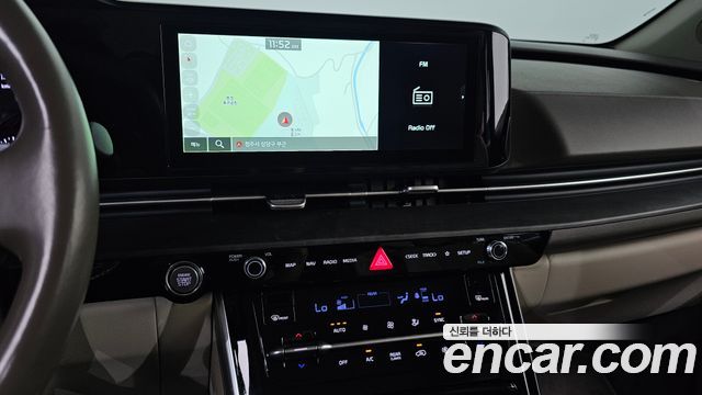 Kia Canival 2023 — photo 22