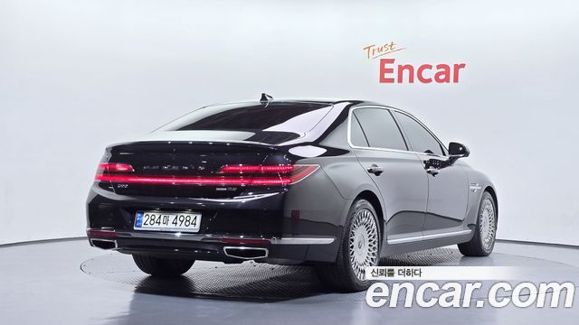 Genesis G90 2019 — photo 2