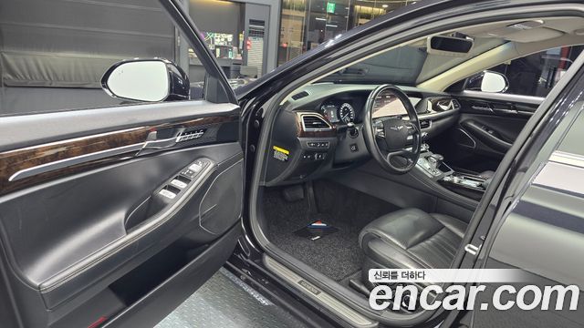 Genesis G90 2019 — photo 13
