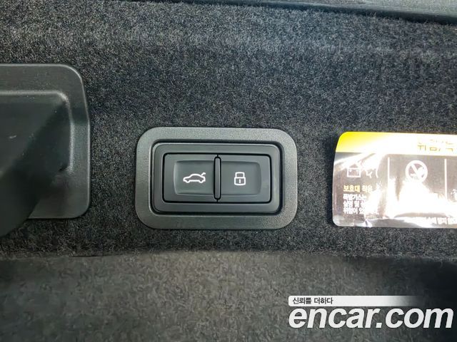 Audi A6 2025 — photo 12