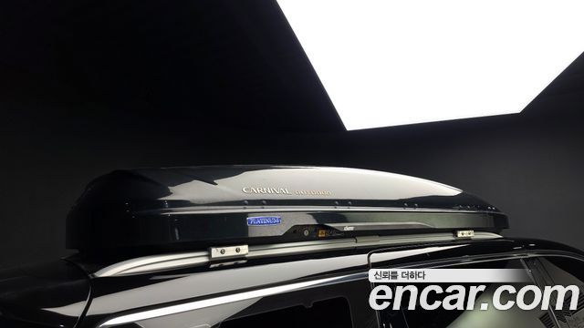 Kia Canival 2015 — photo 32