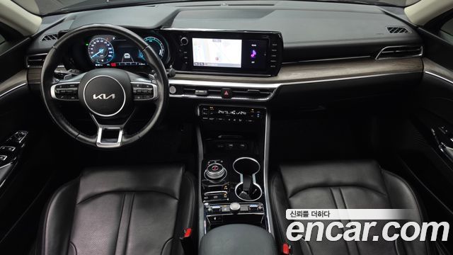 Kia K5 2022 — photo 10