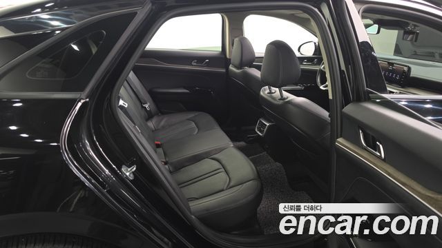 Kia K5 2022 — photo 17
