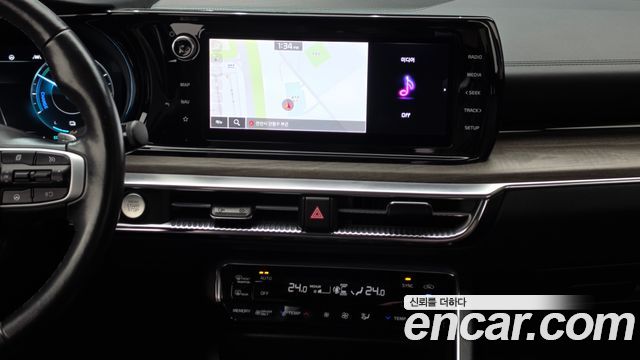 Kia K5 2022 — photo 20