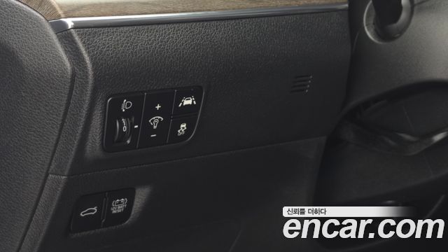 Kia K5 2022 — photo 23