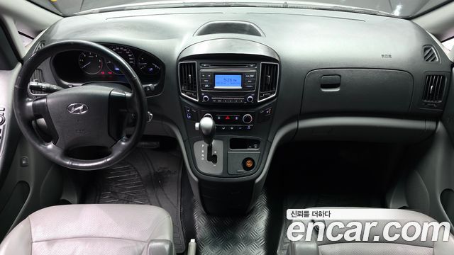 Hyundai Starex 2018 — photo 10