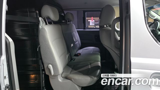 Hyundai Starex 2018 — photo 18