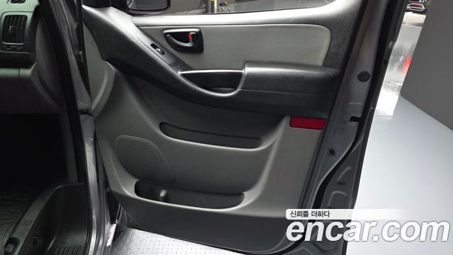 Hyundai Starex 2018 — photo 14