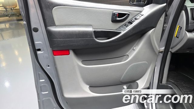 Hyundai Starex 2018 — photo 15