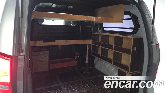 Hyundai Starex 2018 — photo 27