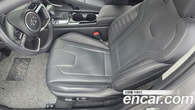 Hyundai AVANTE 2022 — photo 22