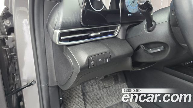 Hyundai AVANTE 2022 — photo 24