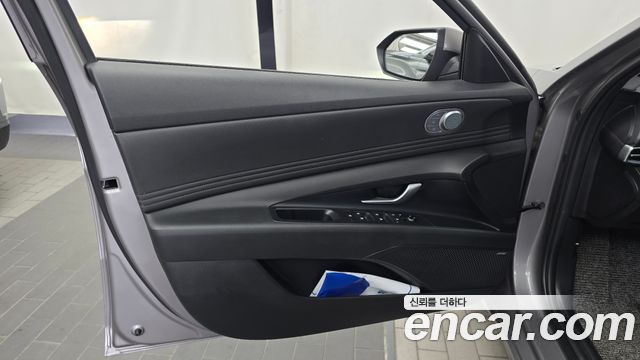 Hyundai AVANTE 2022 — photo 14