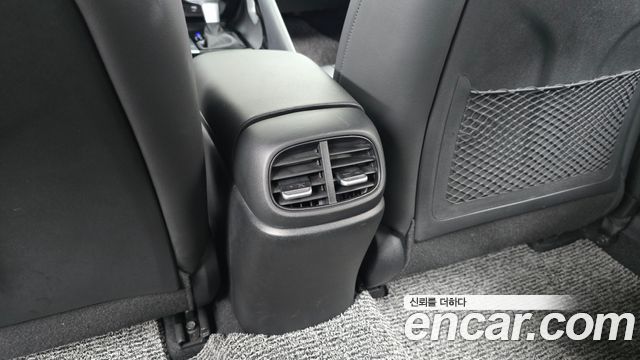 Hyundai AVANTE 2022 — photo 31