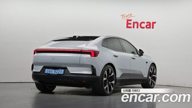 Polestar Polestar 4 2026 — photo 2
