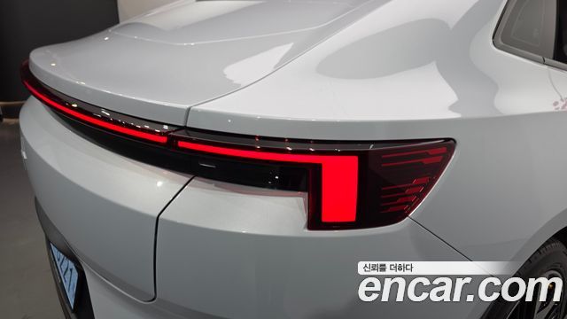 Polestar Polestar 4 2026 — photo 9