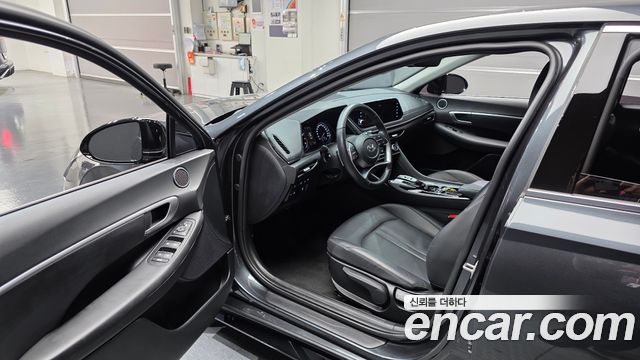 Hyundai Sonata 2023 — photo 13