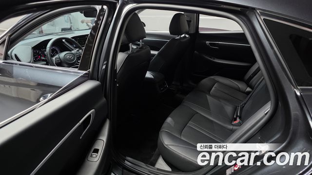 Hyundai Sonata 2023 — photo 26