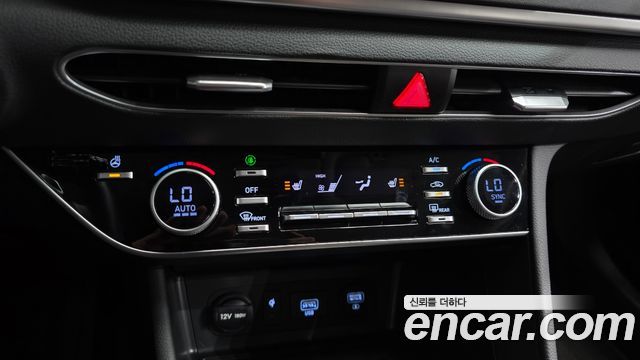 Hyundai Sonata 2023 — photo 31