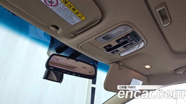Kia Canival 2016 — photo 17