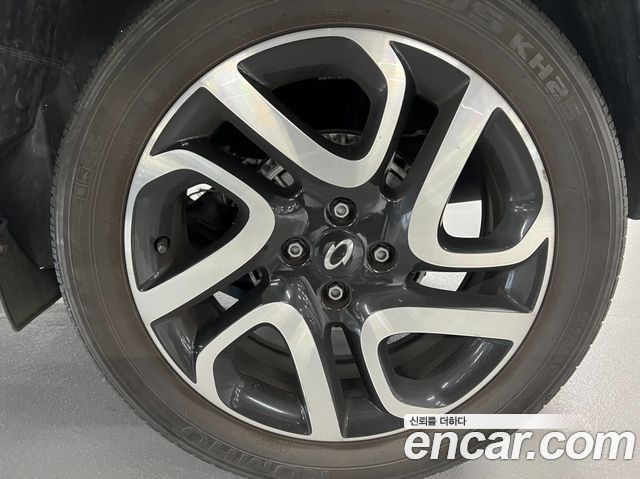 Renault Korea QM3 2016 — photo 20