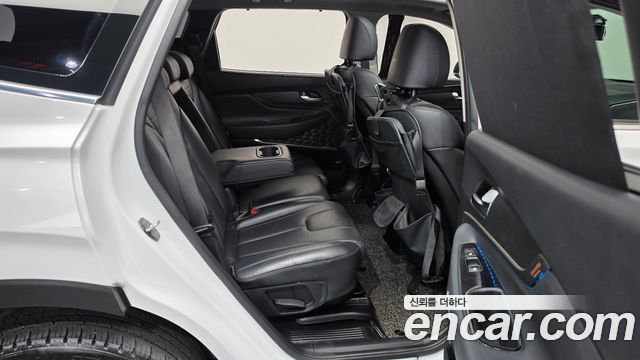 Hyundai Santafe 2019 — photo 17