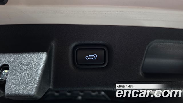 Hyundai Santafe 2019 — photo 26
