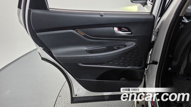 Hyundai Santafe 2019 — photo 15