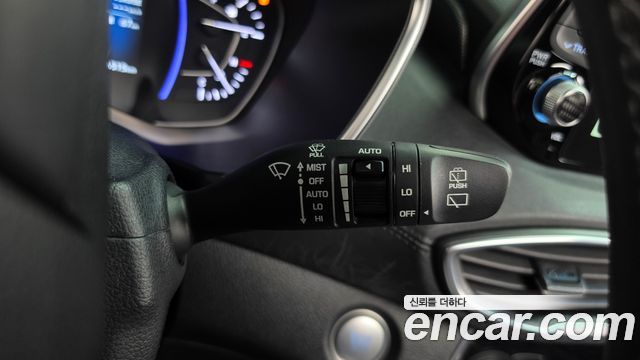 Hyundai Santafe 2019 — photo 37