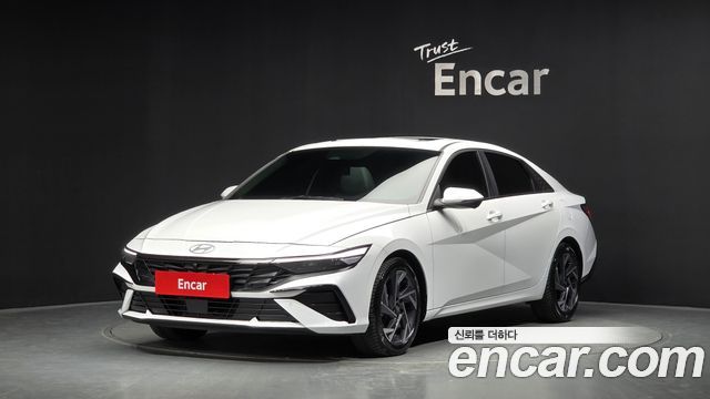Hyundai AVANTE 2024 — photo 1