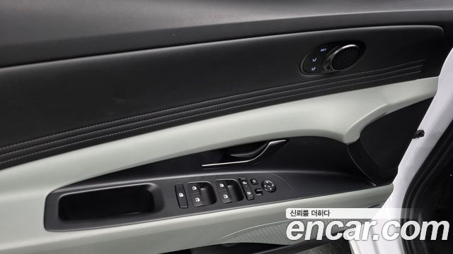 Hyundai AVANTE 2024 — photo 18