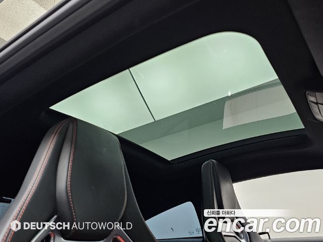 Mercedes-Benz C-Class 2017 — photo 18