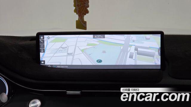Genesis GV70 2023 — photo 18