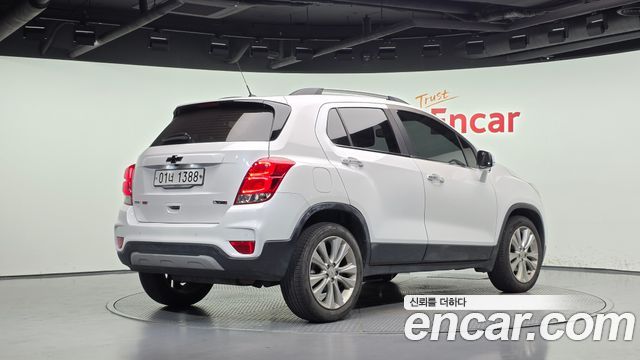 Chevrolet Korea Trax 2018 — photo 2