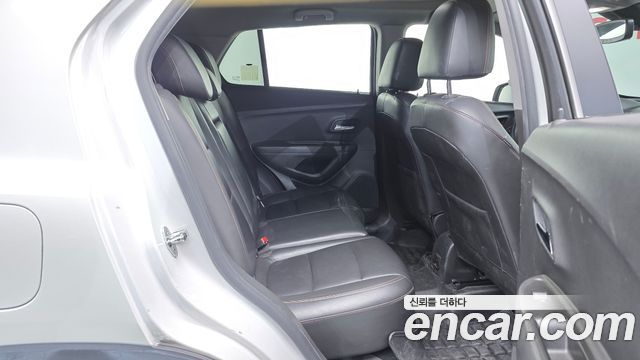 Chevrolet Korea Trax 2018 — photo 12