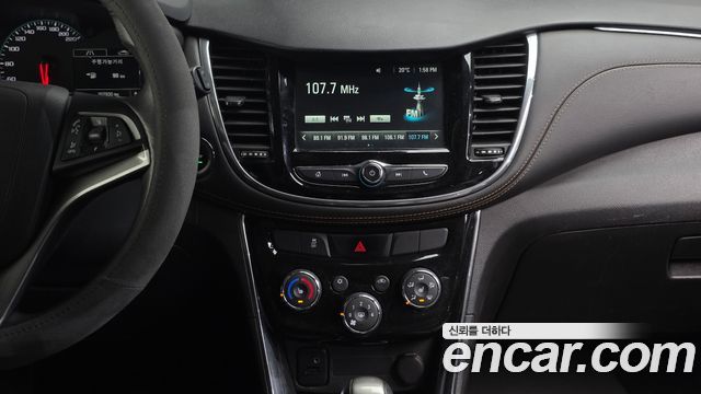 Chevrolet Korea Trax 2018 — photo 14