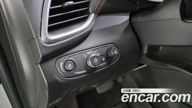 Chevrolet Korea Trax 2018 — photo 19