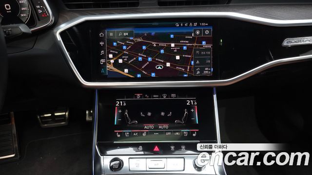 Audi A6 2022 — photo 20