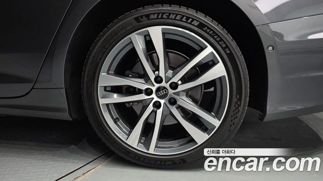 Audi A6 2022 — photo 7