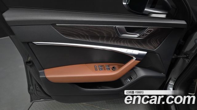Audi A6 2022 — photo 14