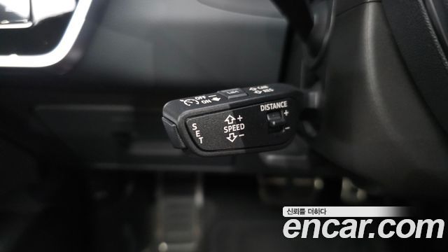 Audi A6 2022 — photo 30