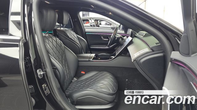 Mercedes-Benz S-Class 2022 — photo 11