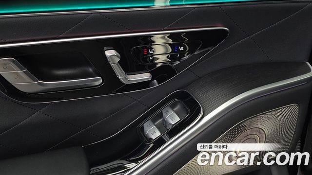 Mercedes-Benz S-Class 2022 — photo 19