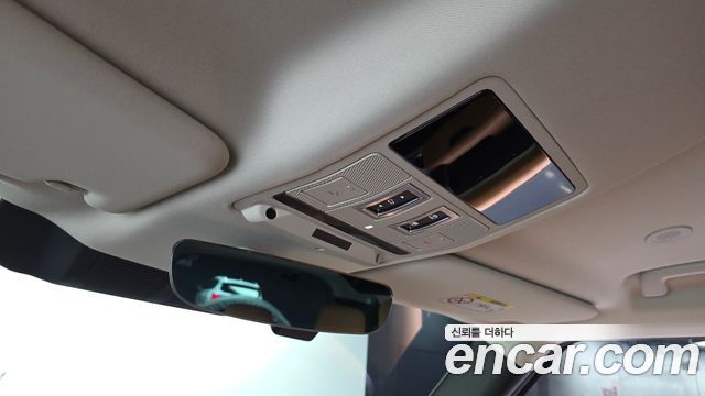Land Rover Defender 2023 — photo 29