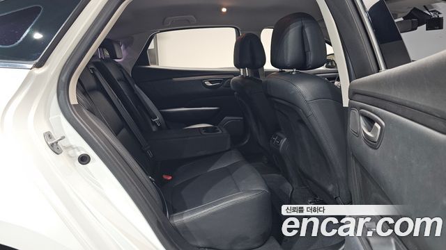 Renault Korea SM6 2019 — photo 17