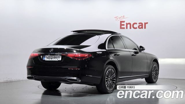 Mercedes-Benz S-Class 2022 — photo 2