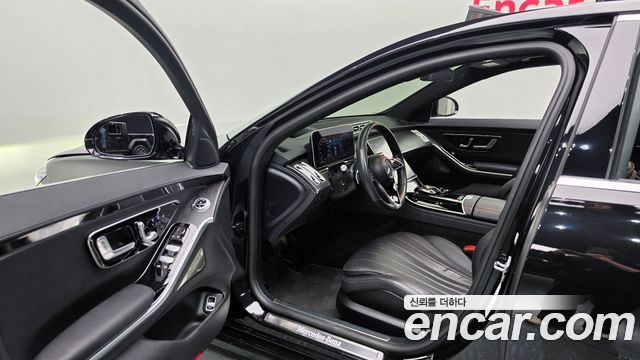 Mercedes-Benz S-Class 2022 — photo 11