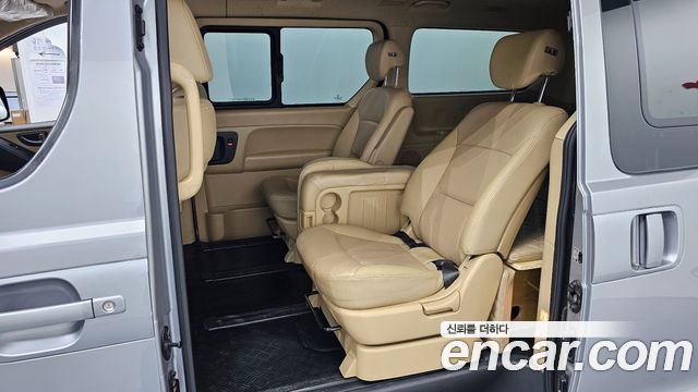 Hyundai Starex 2018 — photo 12