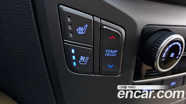 Hyundai Starex 2018 — photo 17