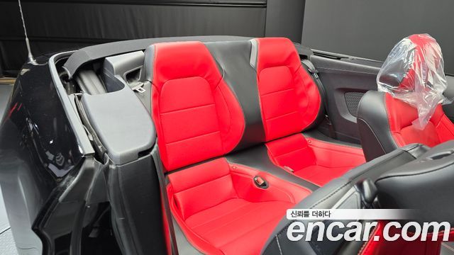 Ford Mustang 2021 — photo 17